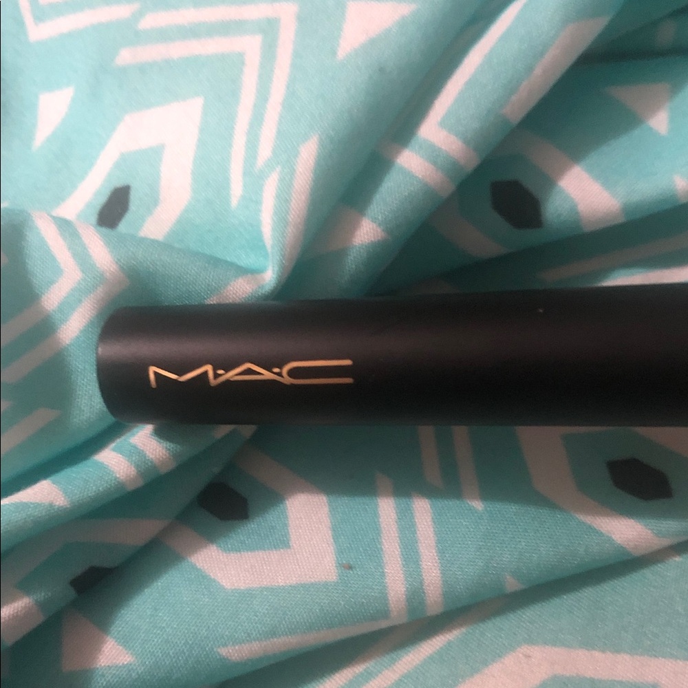 MAC Cosmetics Black Mascara Tube with Gold Logo - Black, Gold